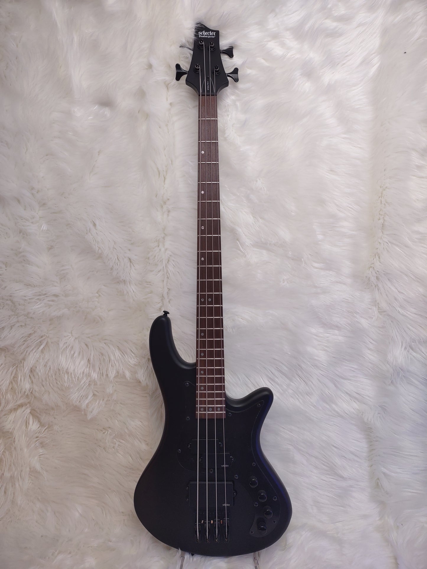 Schecter Diamond Series Stealth-4