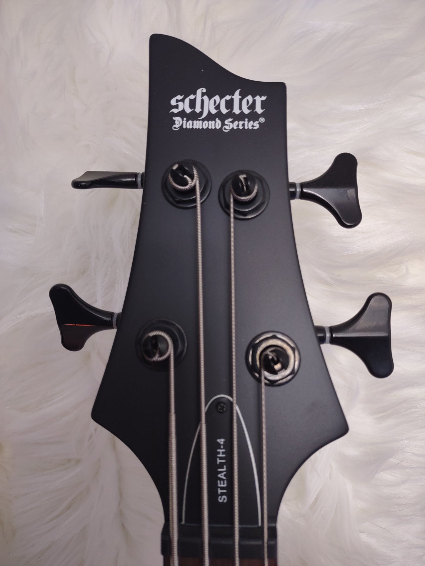 Schecter Diamond Series Stealth-4